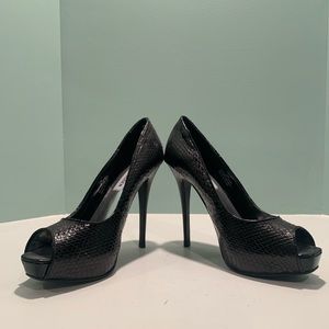 Steven Madden black snakeskin open toe pumps